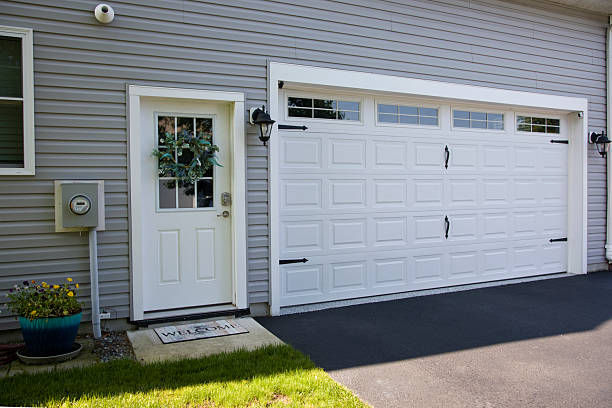 24/7 Emergency Garage Door Roller Replacement experts in Murphy, MO